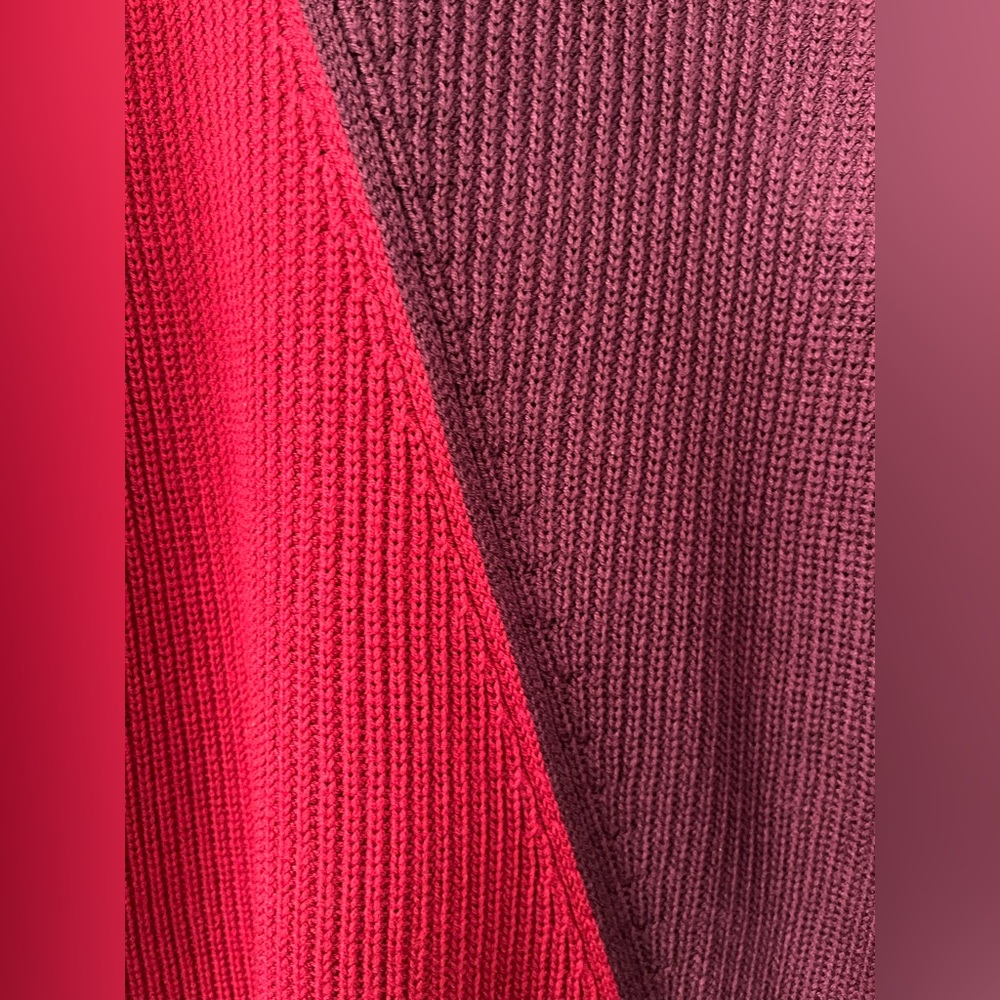 ALFANI Women's NWOT Ribbed 2-Tone (Red/Purple) Turtleneck Sweater. Size: (XL). - Picture 6 of 10